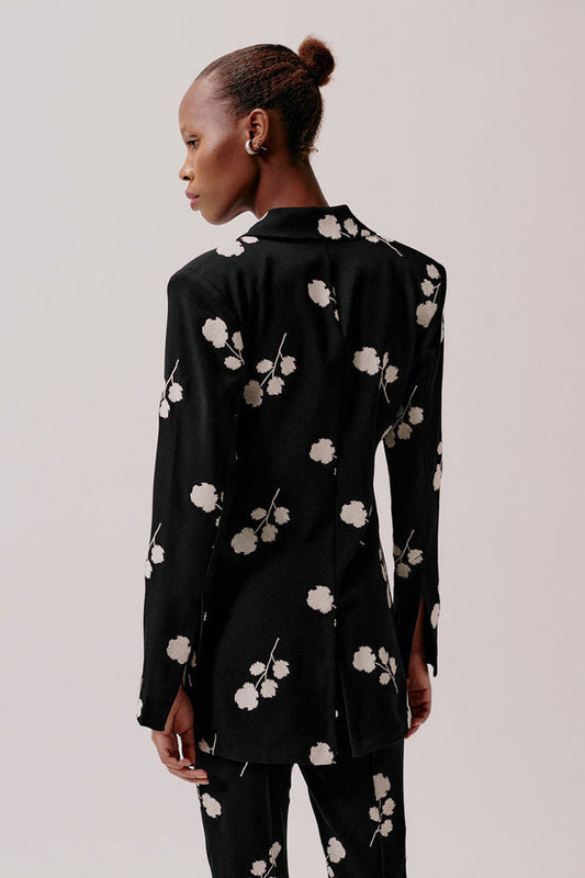 Rika Blazer/Last item
