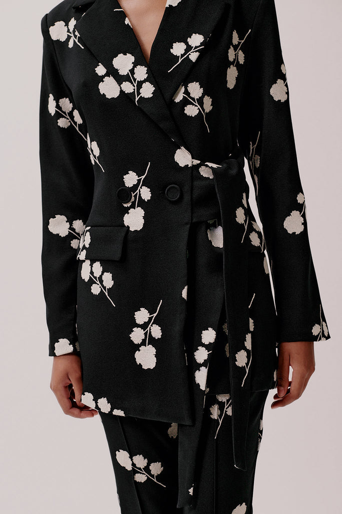 Rika Blazer/Last item