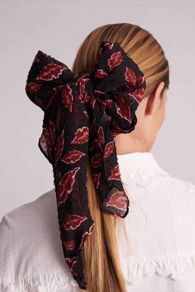 Scarf - Kiss Me Red